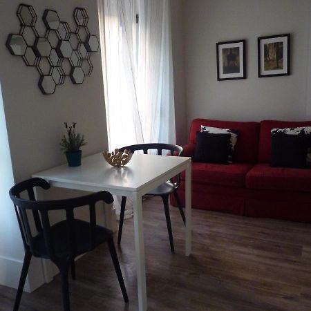 Confortable 1 Bedroom Apartment At Roma Avenue - 1A リスボン エクステリア 写真